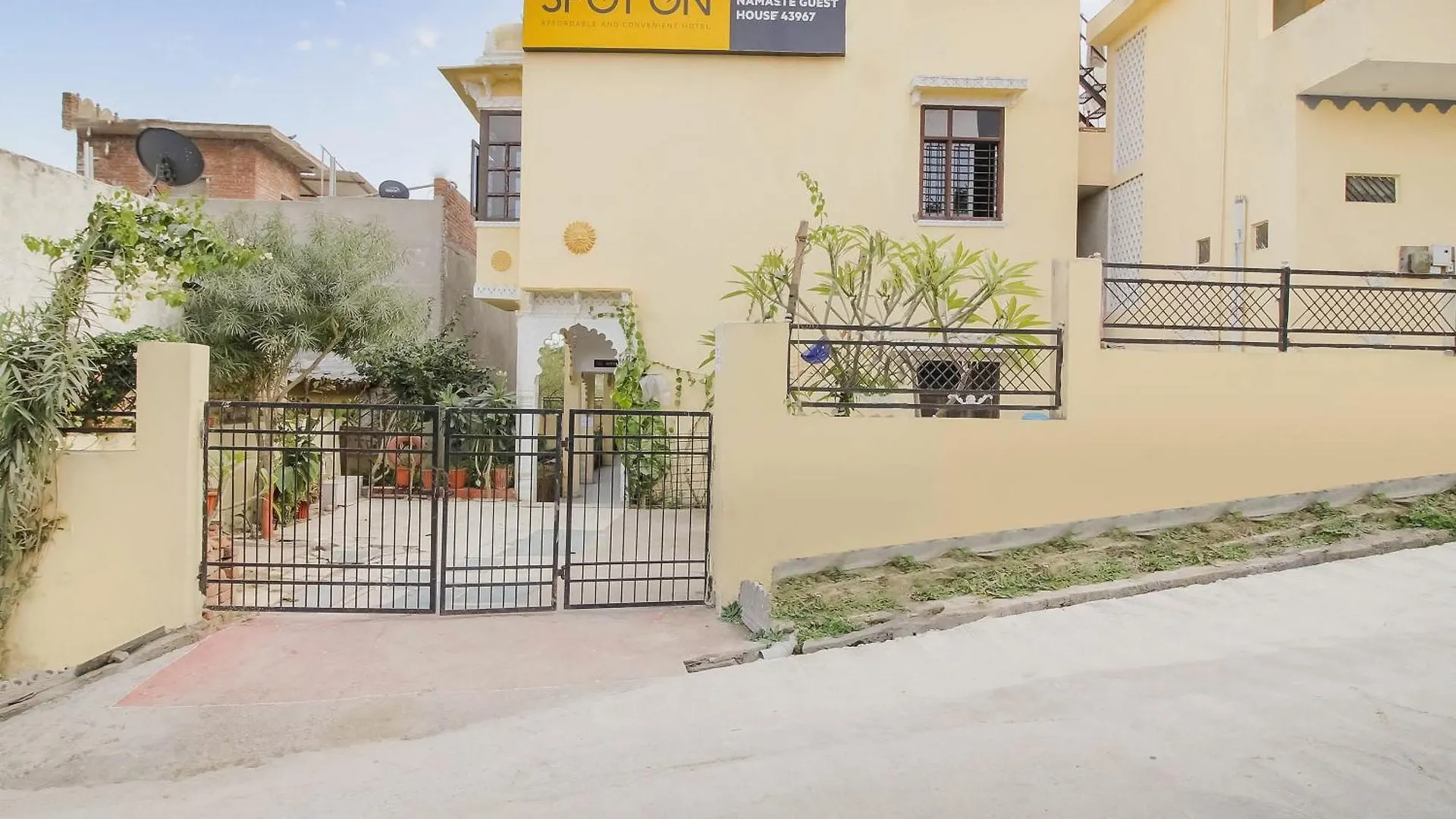 Отель Spot On Namaste Guest House Удайпур