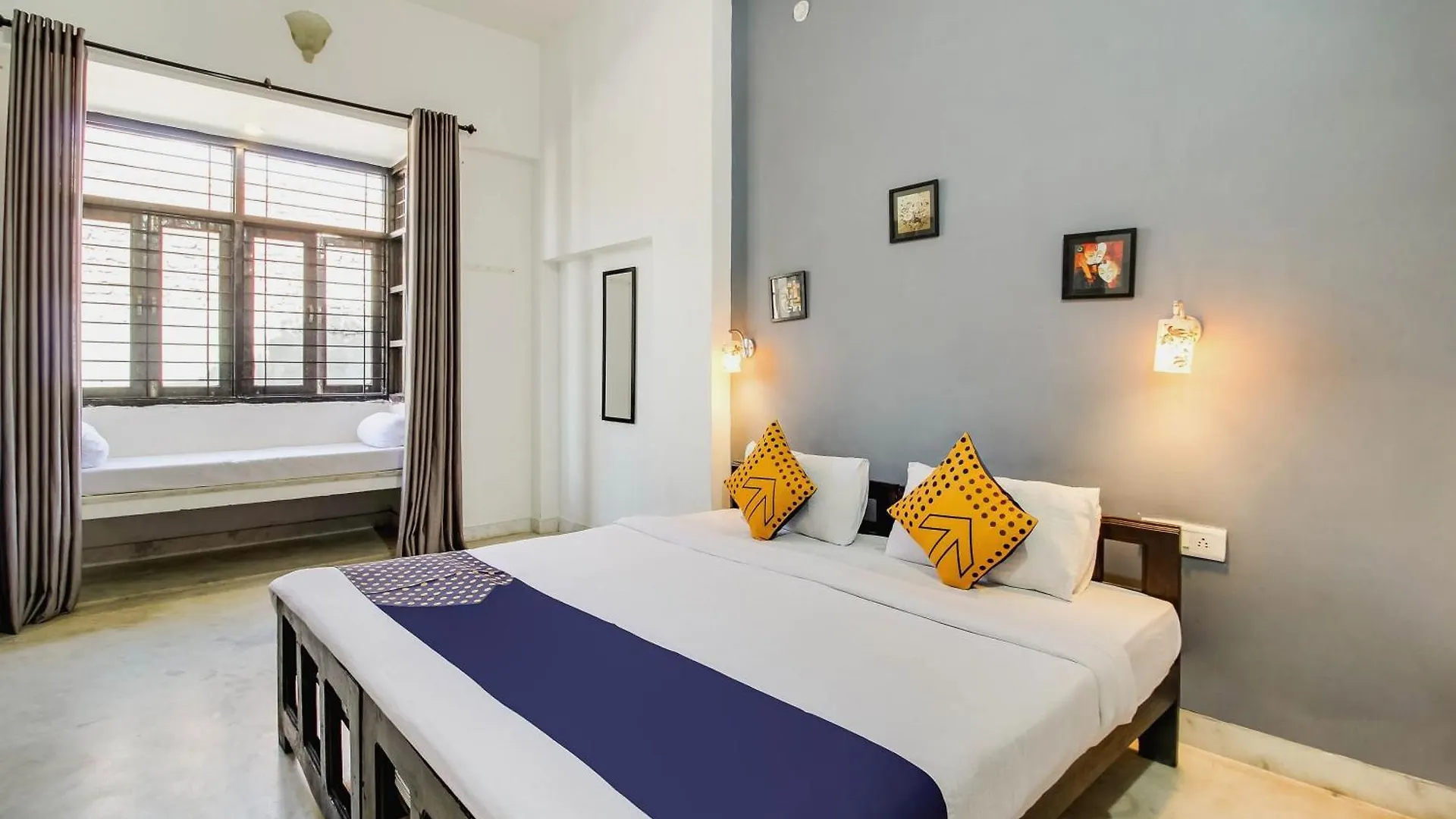Spot On Namaste Guest House Удайпур Индия